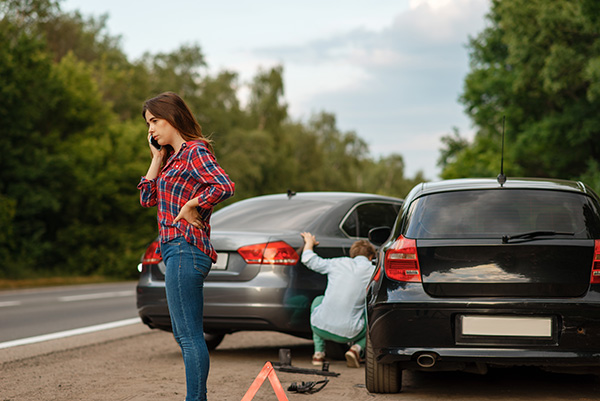 7 Most Common Roadside Emergencies And How to Avoid Them | X-tra Mile Auto Care